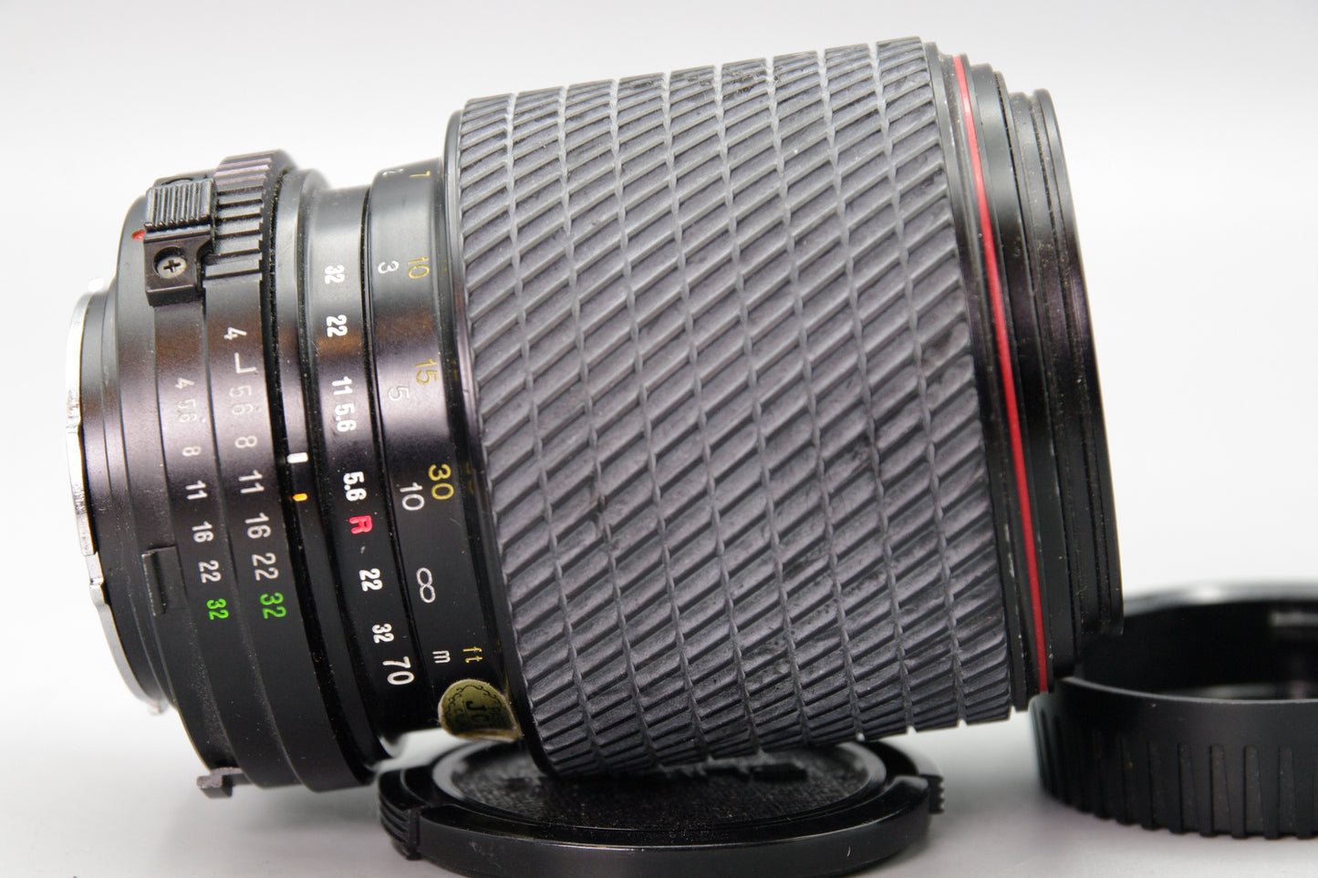 Tokina SD 70–210mm f/4–5.6 Zoom Lens – Minolta MD Mount – Very Good