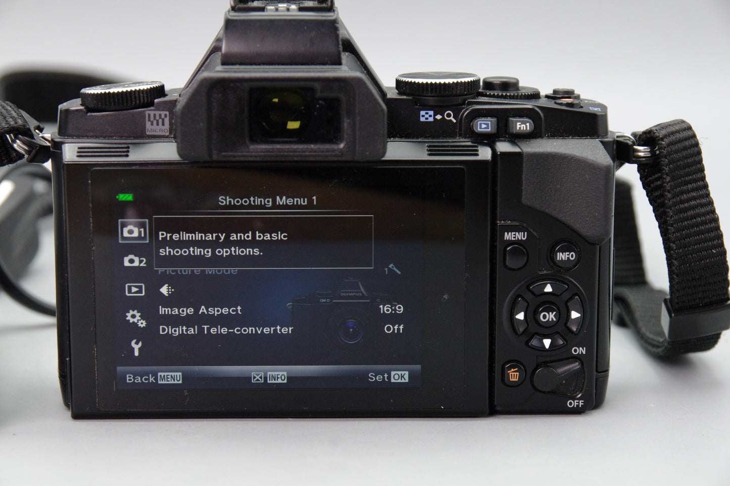 Olympus OM-D E-M5 Body – Shutter Count 951 – M4/3 - Excellent