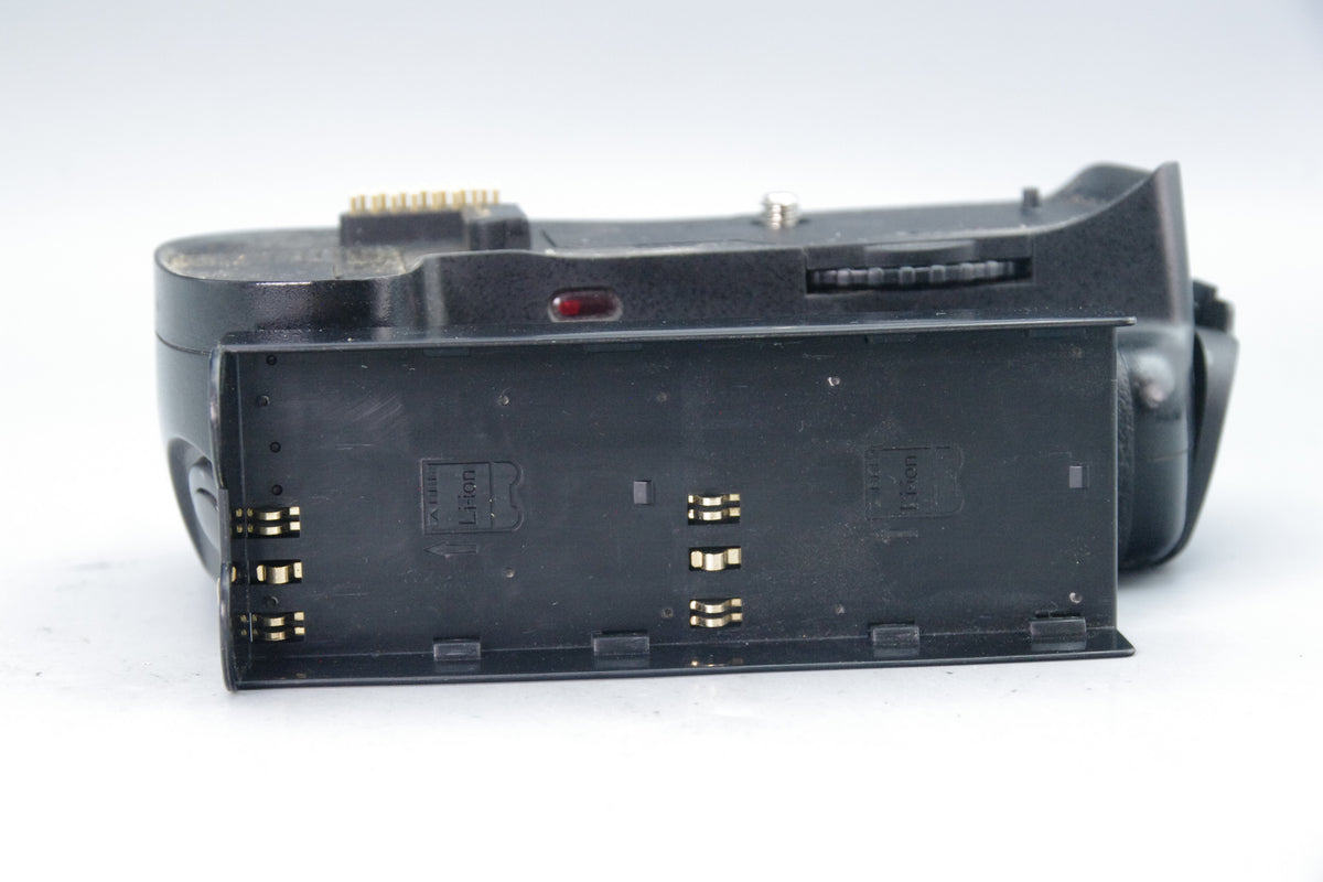 ND300P Battery Grip for Nikon D300 – Third‑Party Model – VGC – Tested