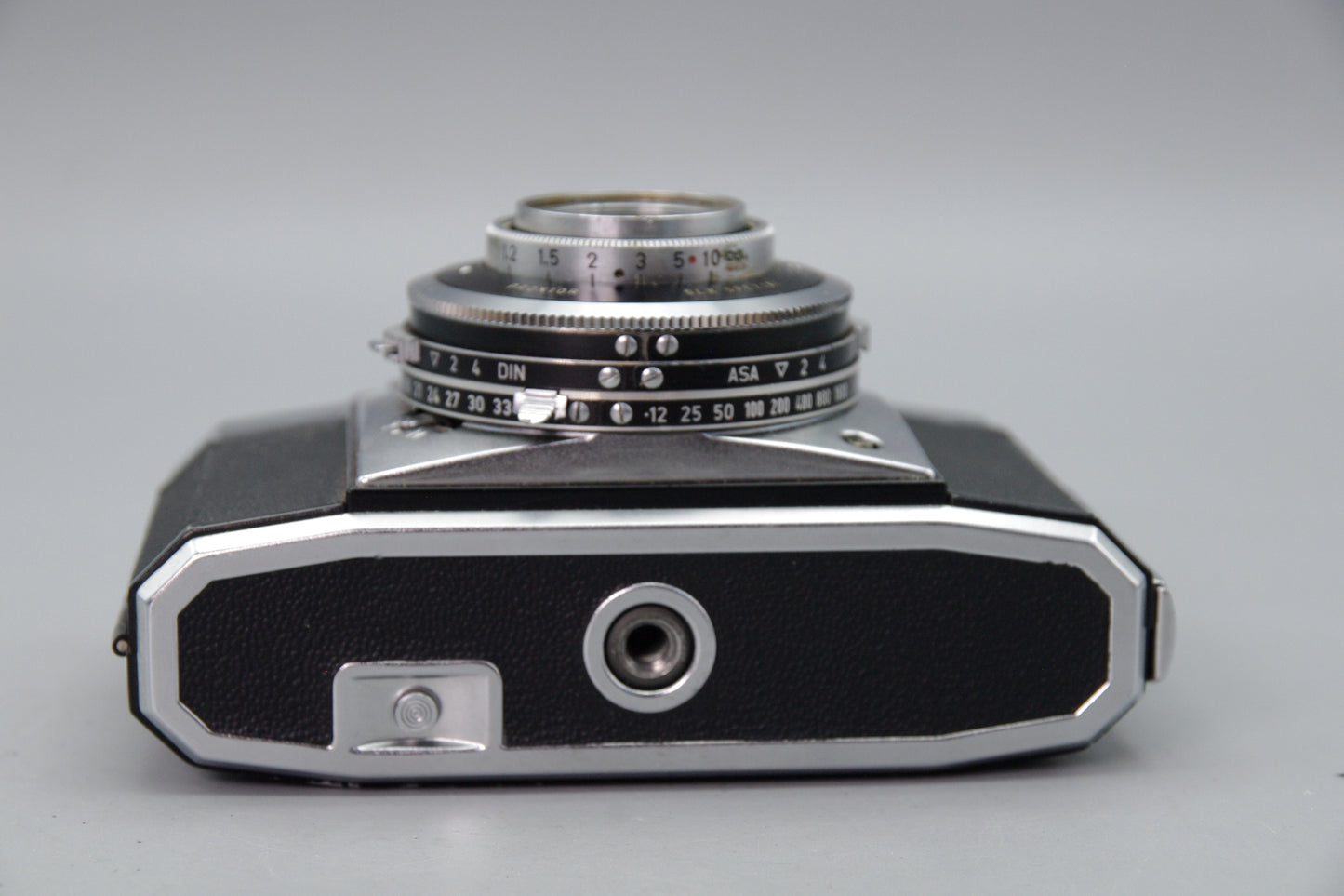 Zeiss Ikon Contina 529/24 35mm Camera – Light Meter Model – Very Good