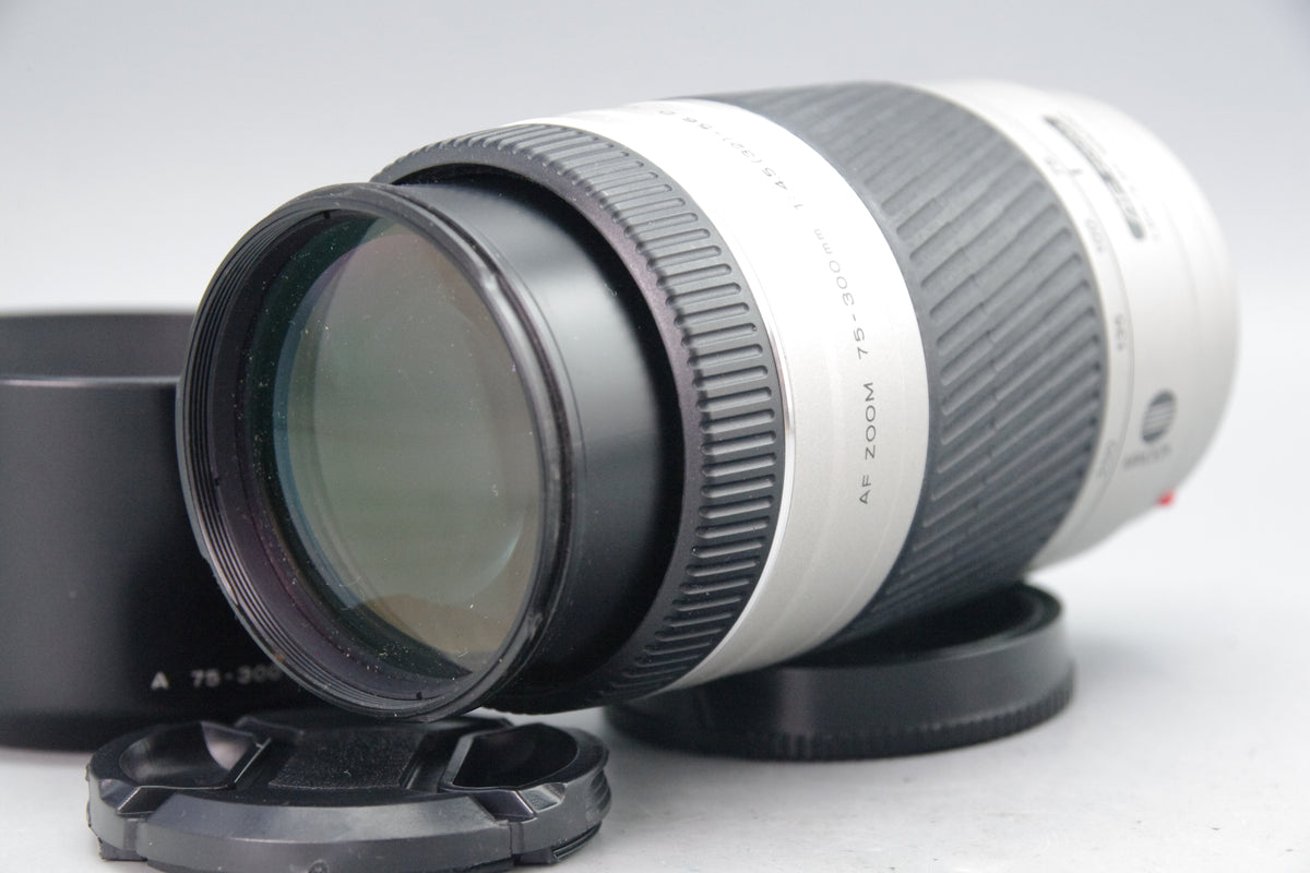 Minolta 75–300mm f/4.5–5.6 D AF Zoom – A‑Mount – VGC – With Hood