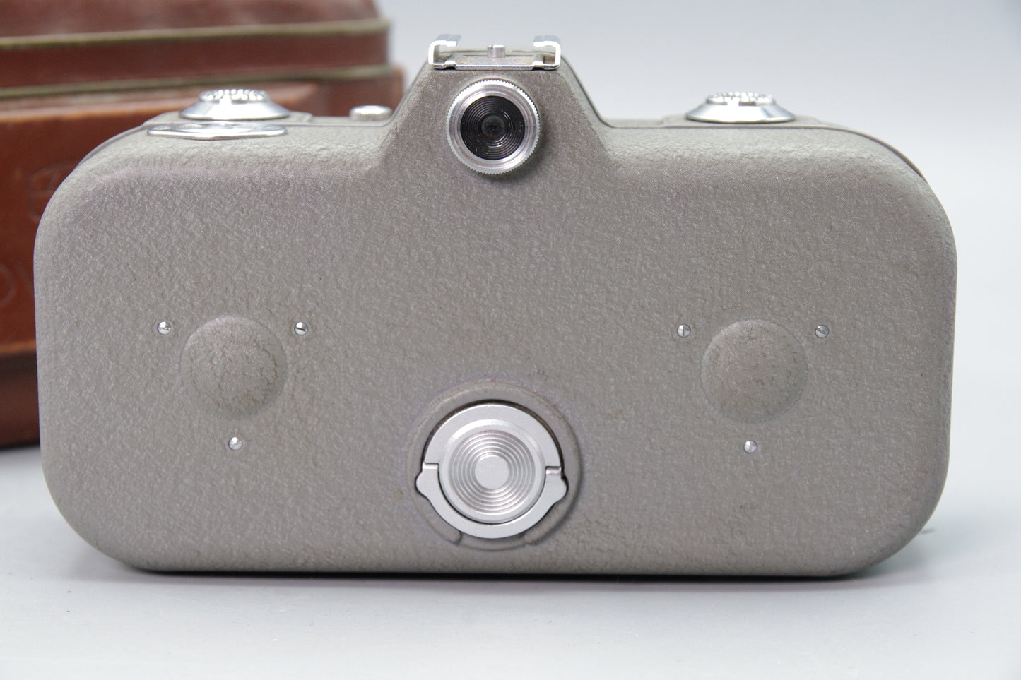 Zeiss Ikon Movikon 8 Clockwork 8mm Cine Camera with Case – Very Good