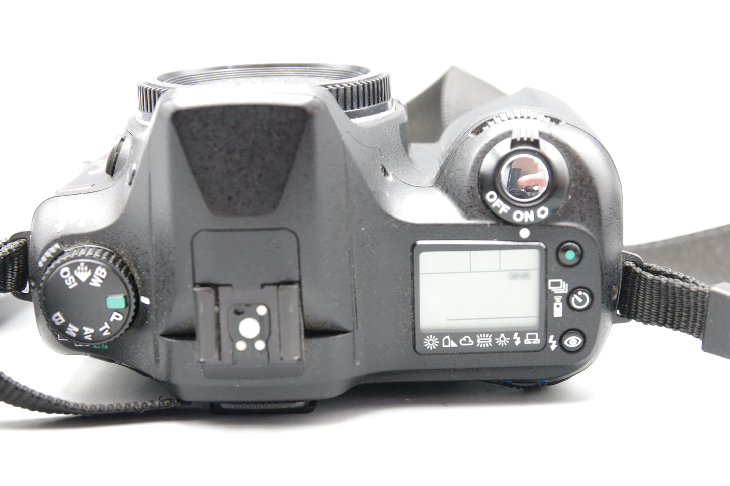 Pentax *ist D Digital SLR – 6.1MP – Mint Condition