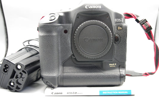 Canon EOS‑1Ds Mark II DSLR – Full Frame 16.7MP – VG – Battery, Coupler, Manual