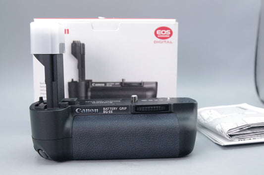 Canon BG‑E6 Battery Grip – Boxed Mint – Appears Unused – For EOS 5D Mark II