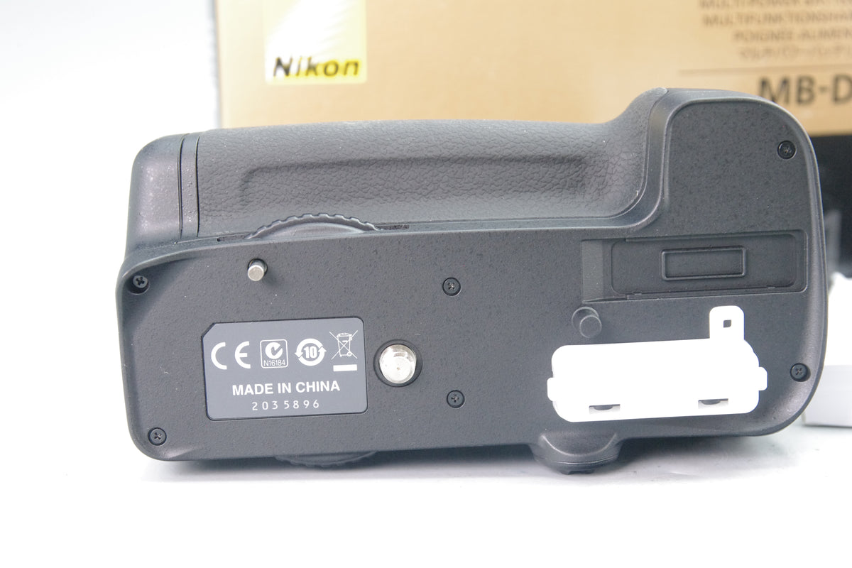 Nikon MB‑D11 Battery Grip – Boxed Mint – Appears Unused – For Nikon D7000