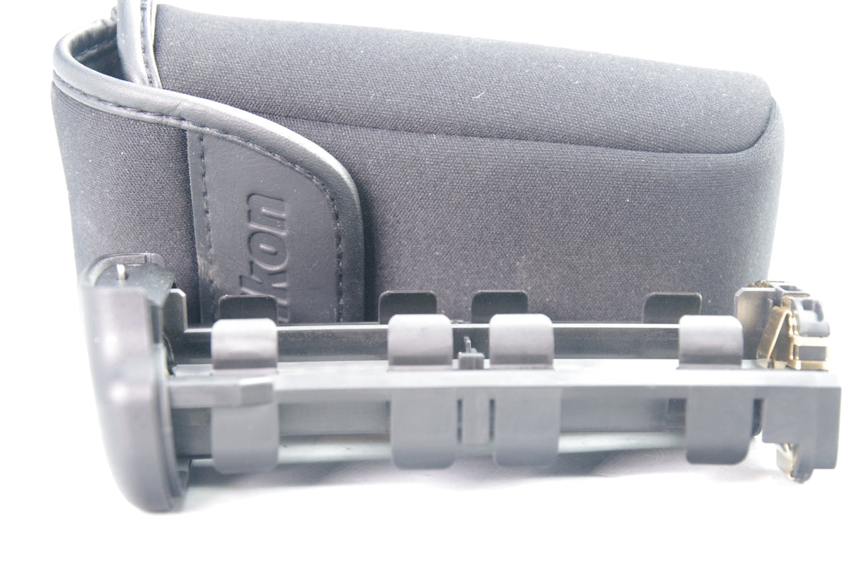 Nikon MS‑D10 Battery Holder – Mint – Appears Unused – For MB‑D10 Grip