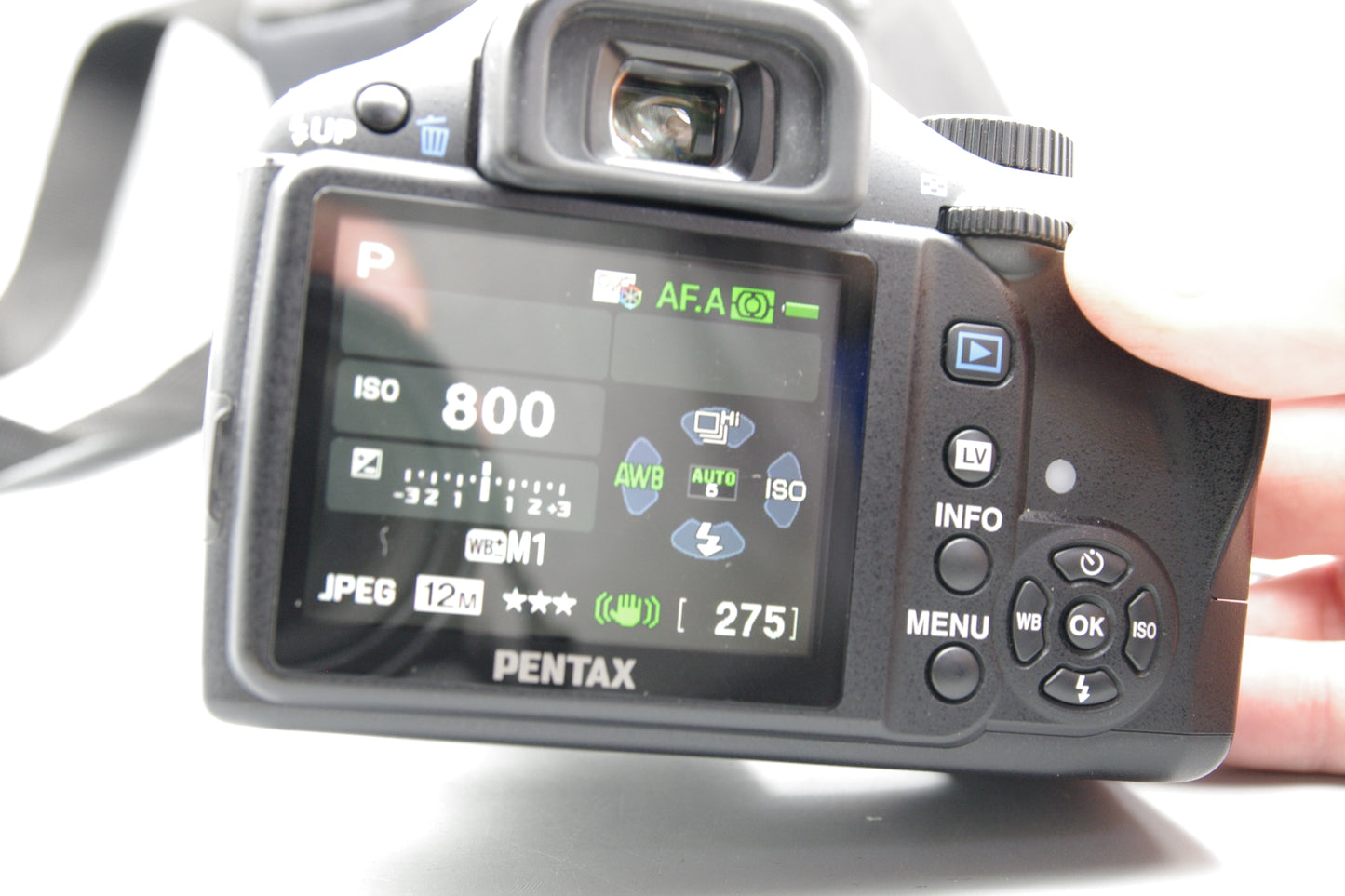 Pentax K‑x DSLR + 18–55mm AL Lens – Mint – SC 1616 – Lowepro Case &amp; Manual