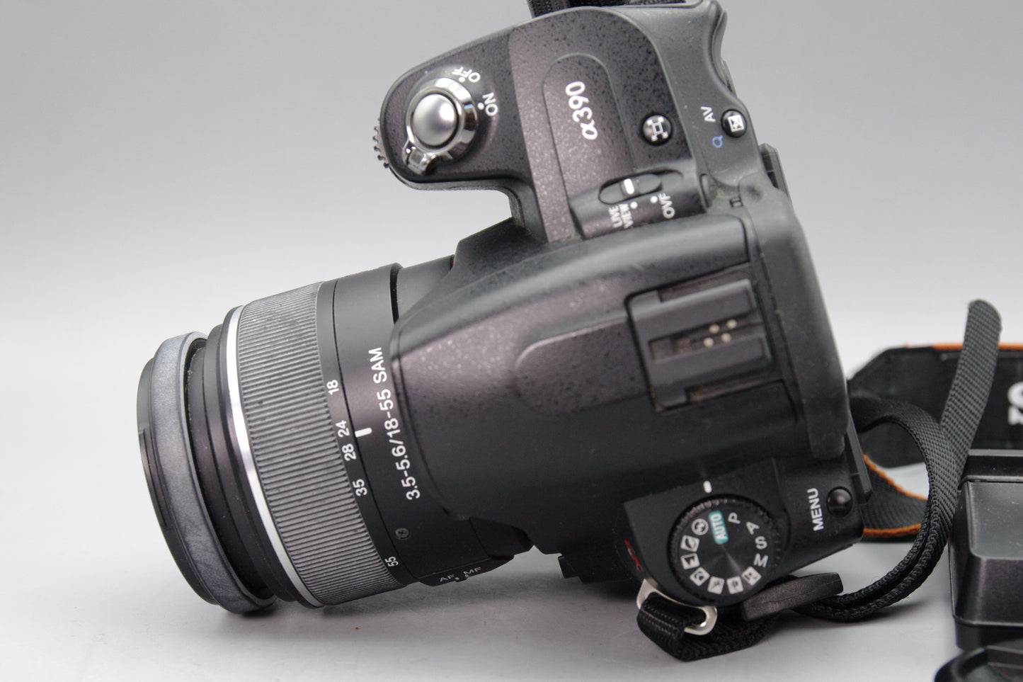 Sony Alpha A390 DSLR with 18–55mm Lens and Charger – Very Good – SC 4956