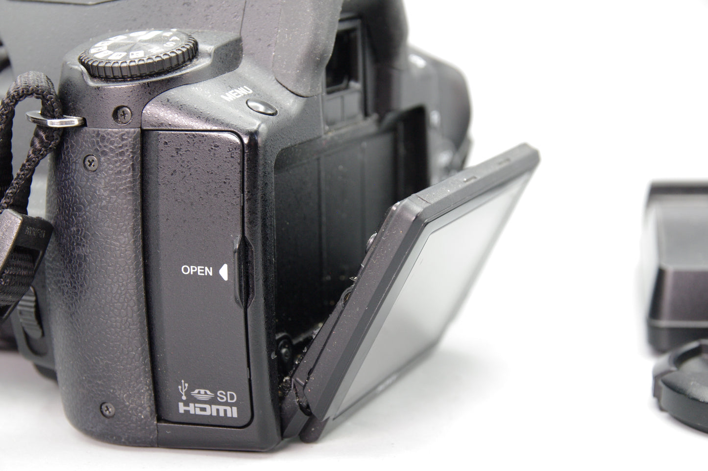 Sony Alpha A390 DSLR with 18–55mm Lens and Charger – Very Good – SC 4956