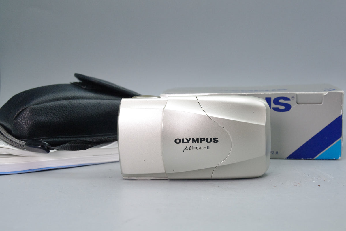 Olympus MJU II Quartz Date Champagne – Boxed Excellent – With Case
