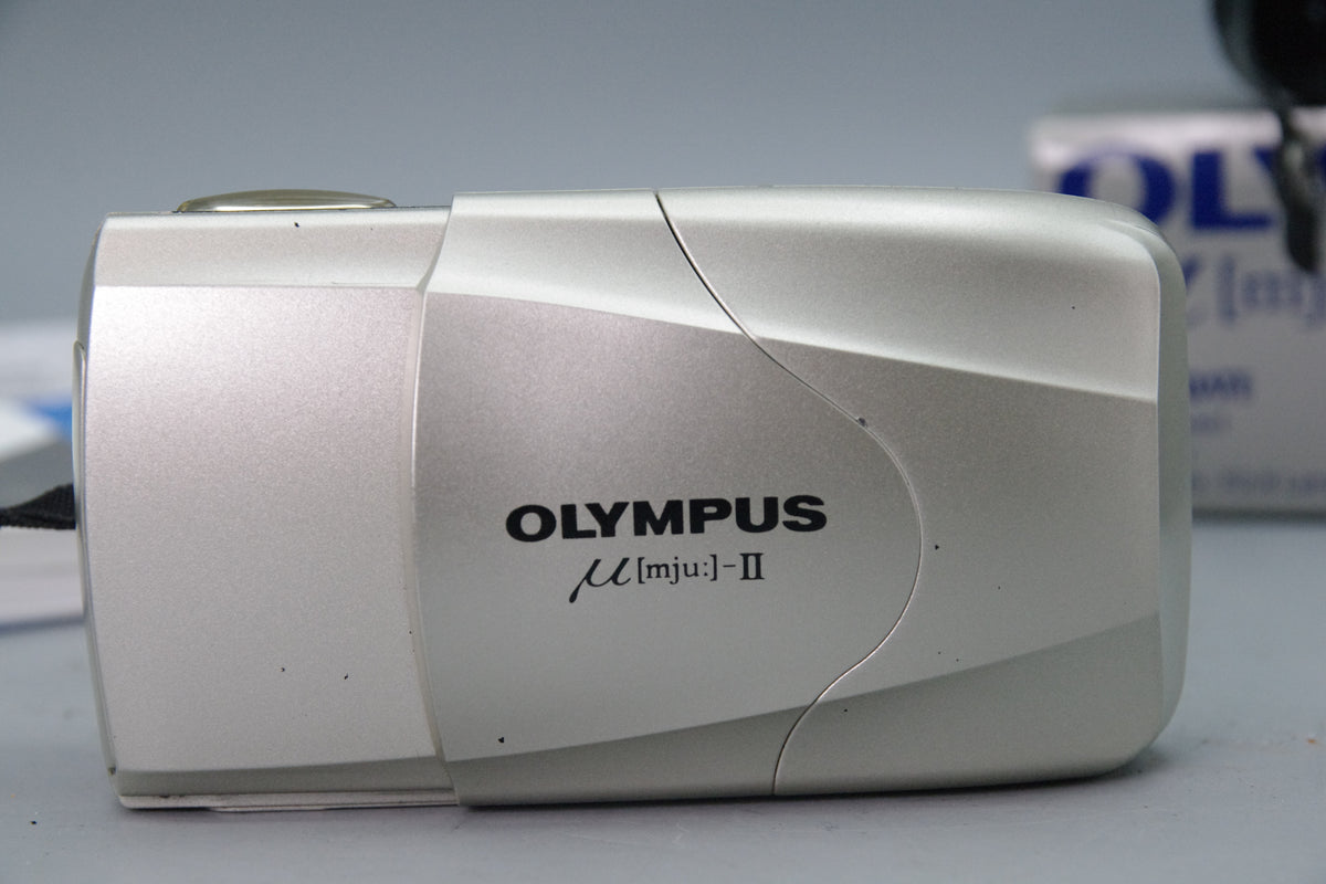 Olympus MJU II Quartz Date Champagne – Boxed Excellent – With Case