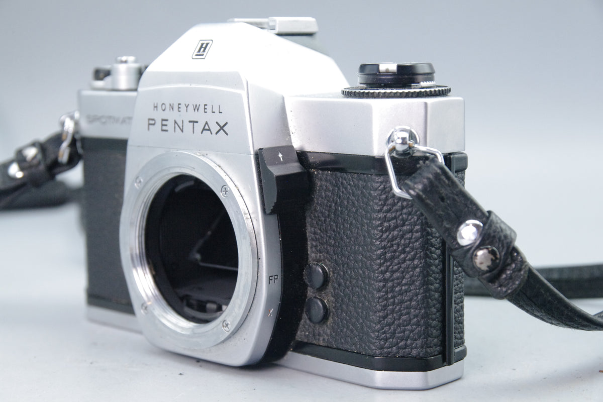Pentax Spotmatic F 35mm SLR Camera Body – Meter Not Working – Very Good