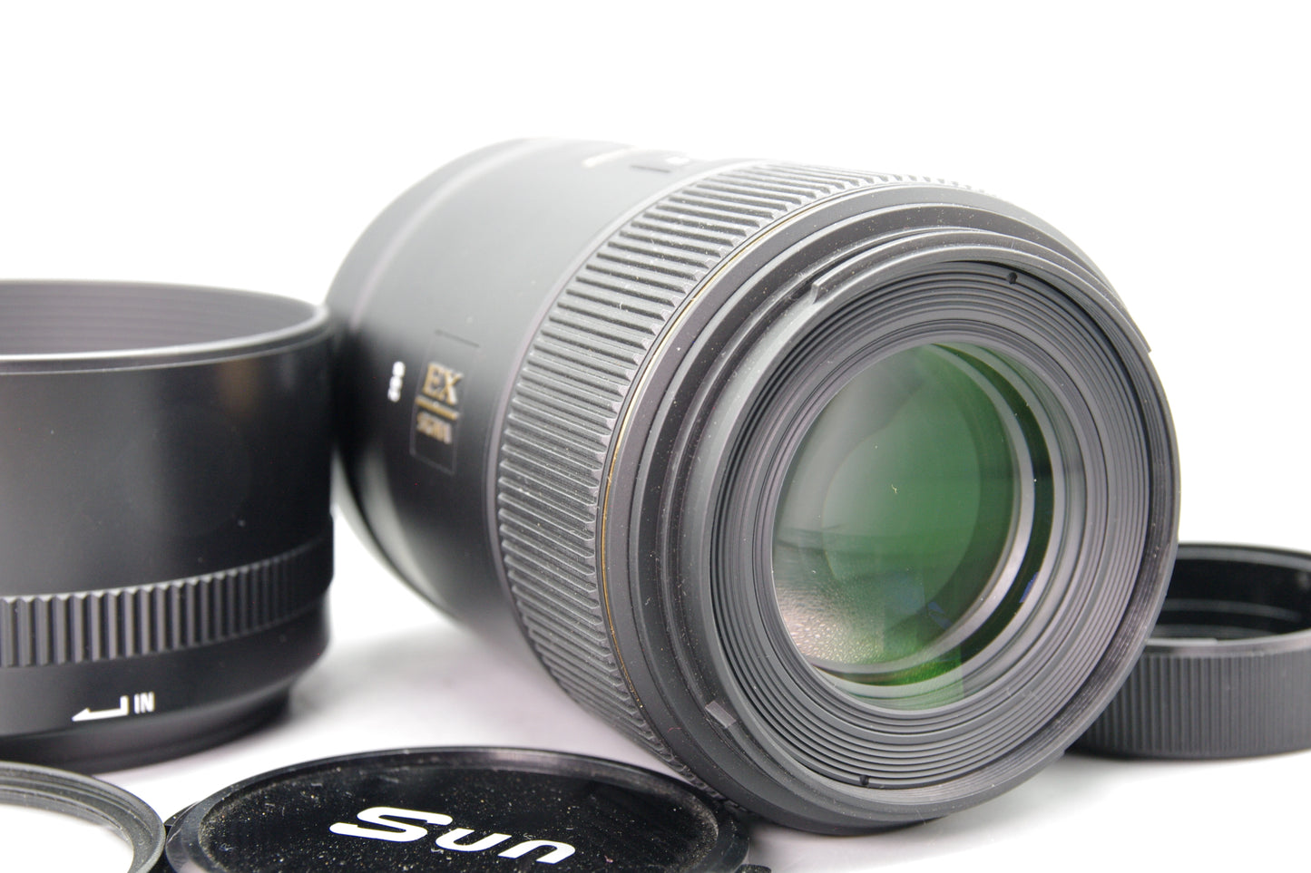 Sigma 105mm f/2.8 DG HSM Macro Lens – Nikon F Mount – Near Mint with Hood