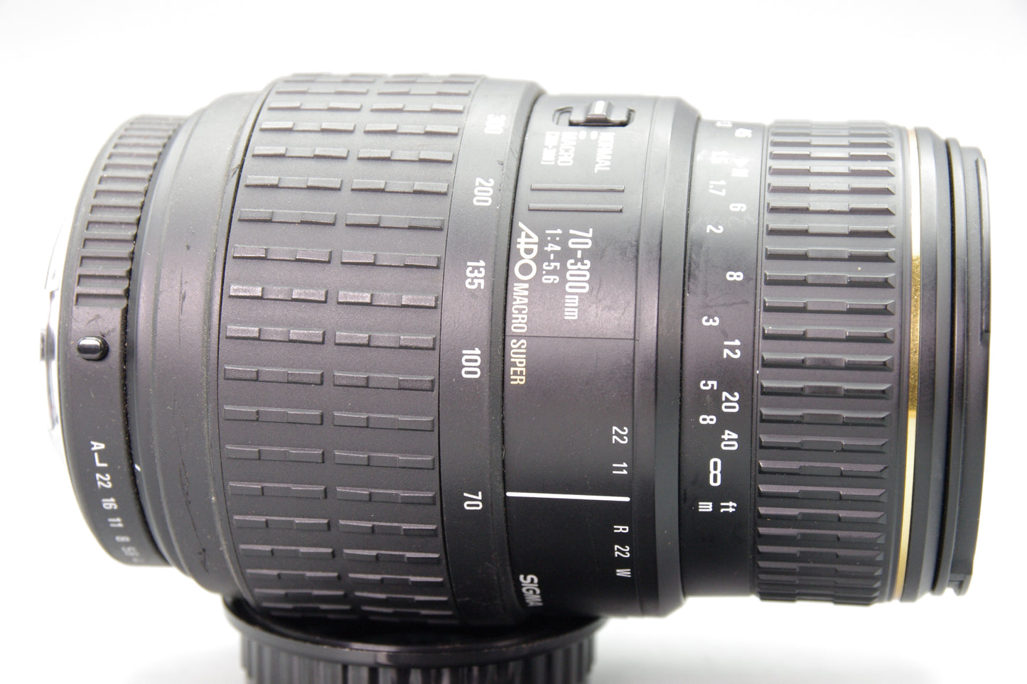 Sigma APO 70–300mm f/4–5.6 Macro Super AF Lens – Pentax K Mount – Very Good