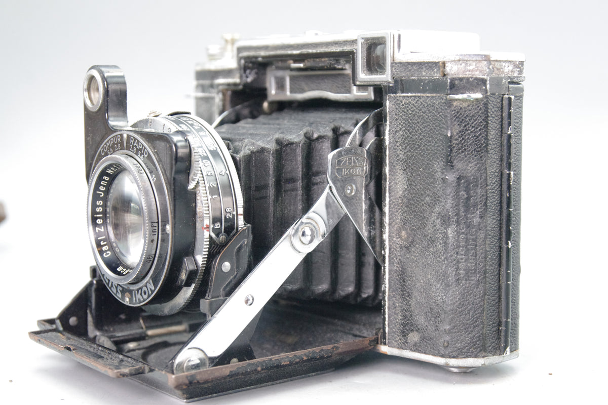 Zeiss Ikon Super Ikonta 530/16 – Tessar 8cm f/2.8 – Minor Edge Fungus – Working