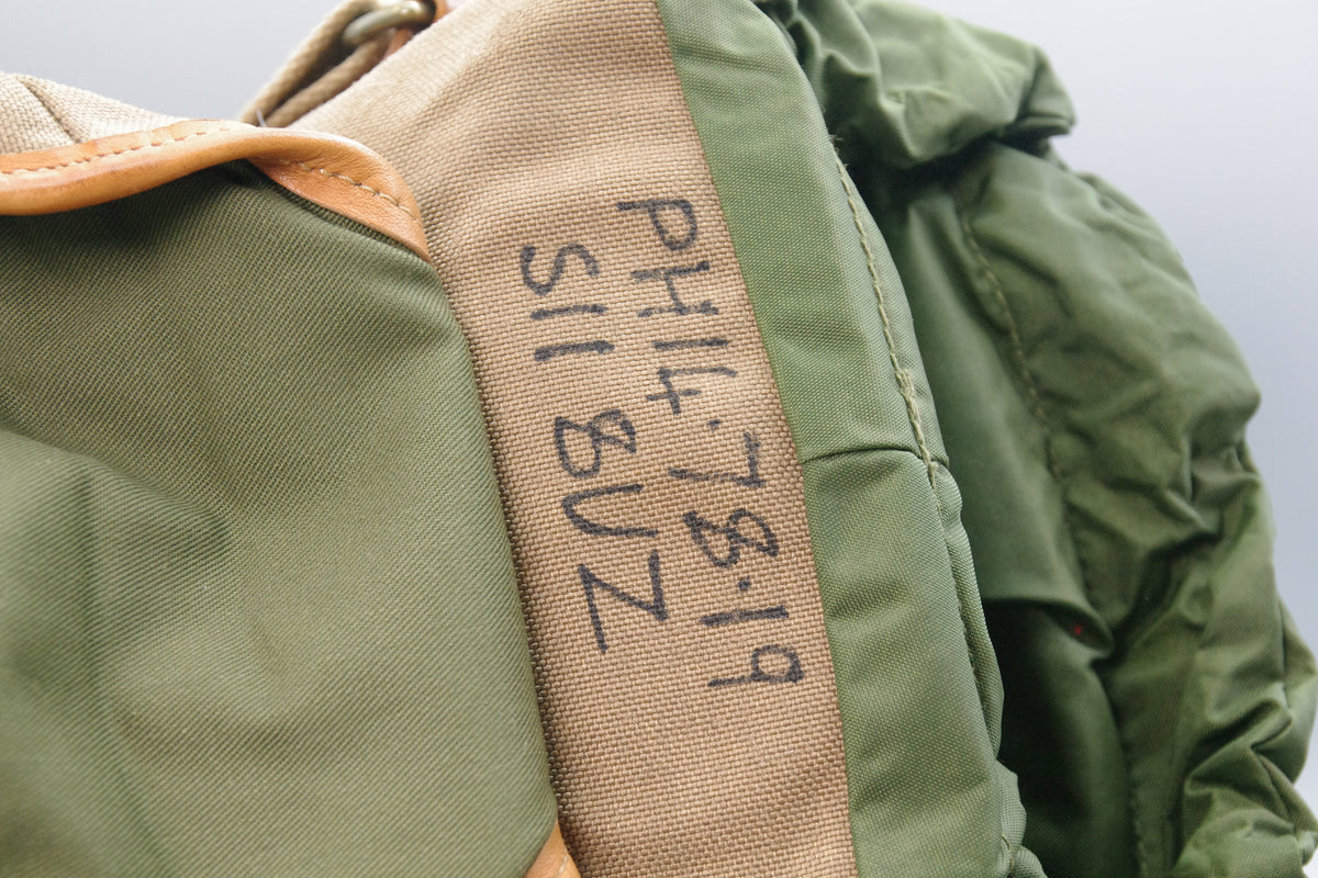 Billingham Snout Holster Pouch – Khaki/Green – Classic Camera Pouch