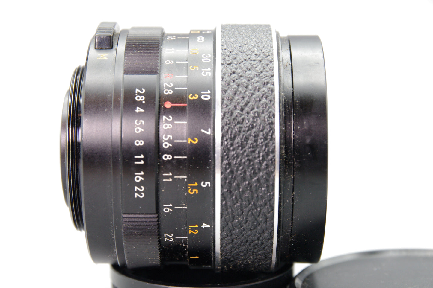 Auto Chinon 35mm f/2.8 Lens – M42 Mount – Very Good Condition with Caps