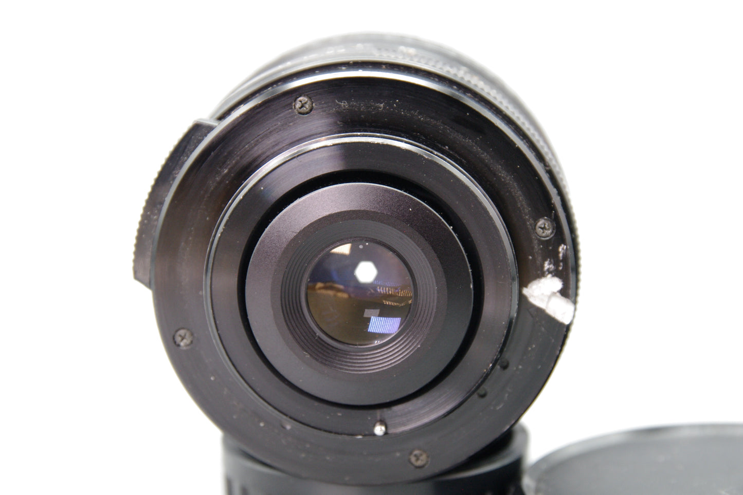 Auto Chinon 35mm f/2.8 Lens – M42 Mount – Very Good Condition with Caps