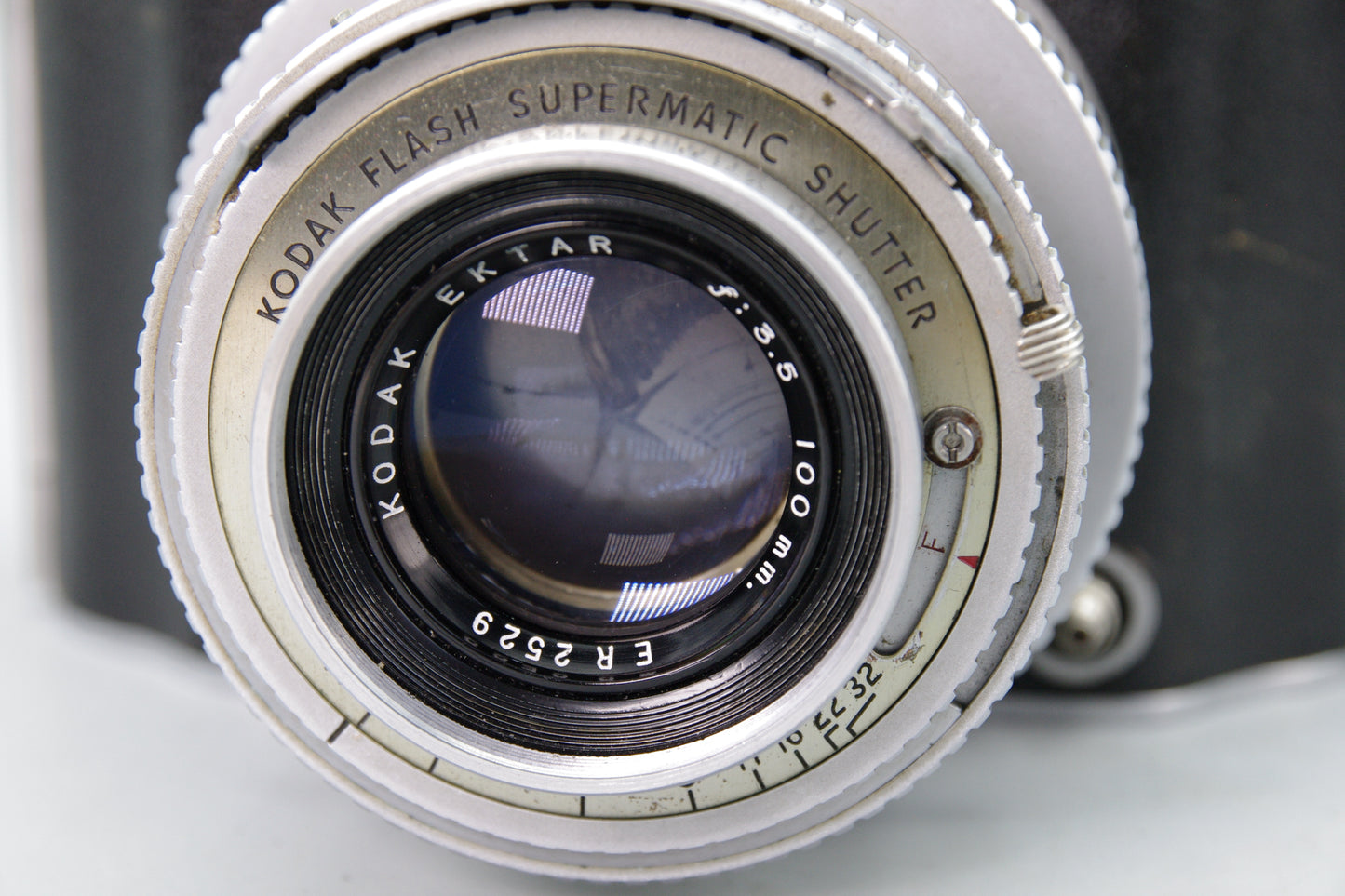 Kodak Medalist II – 6×9 Rangefinder – Ektar 100mm f/3.5 – Serviced