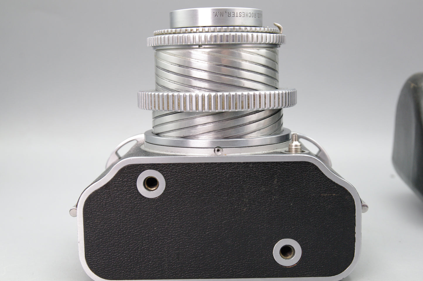 Kodak Medalist II – 6×9 Rangefinder – Ektar 100mm f/3.5 – Serviced