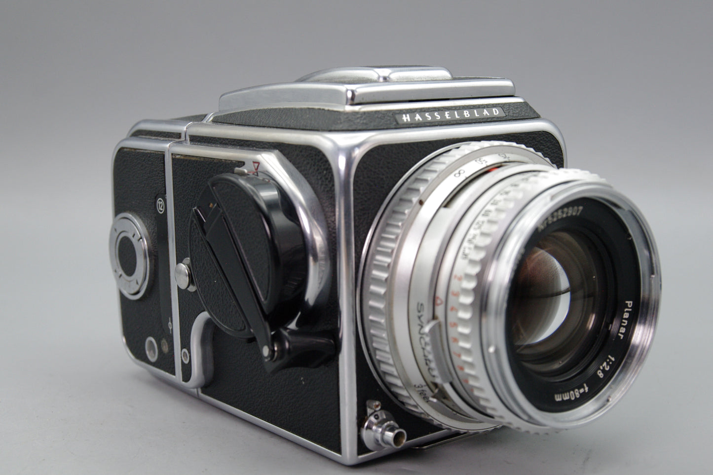 Hasselblad 500C Kit – Planar 80mm, WLF, A12 Back – Excellent – Just Serviced