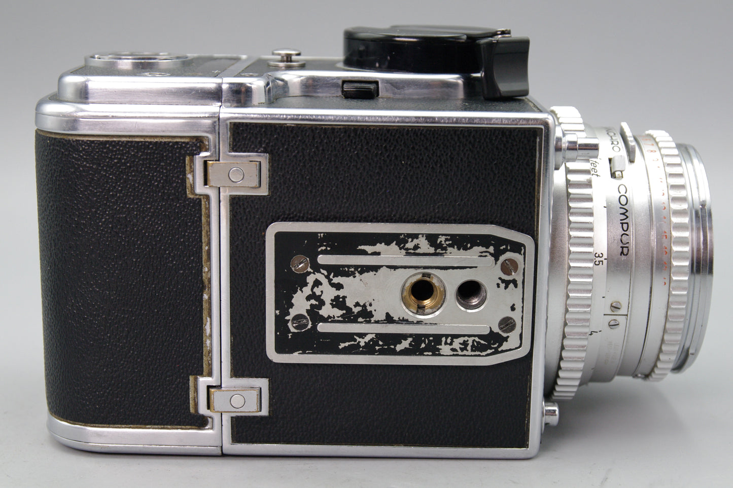 Hasselblad 500C Kit – Planar 80mm, WLF, A12 Back – Excellent – Just Serviced