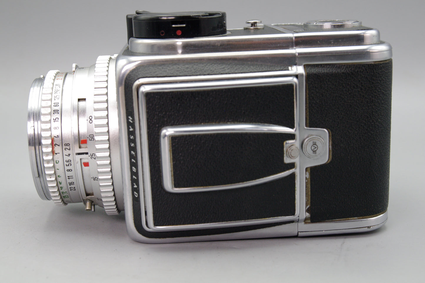 Hasselblad 500C Kit – Planar 80mm, WLF, A12 Back – Excellent – Just Serviced