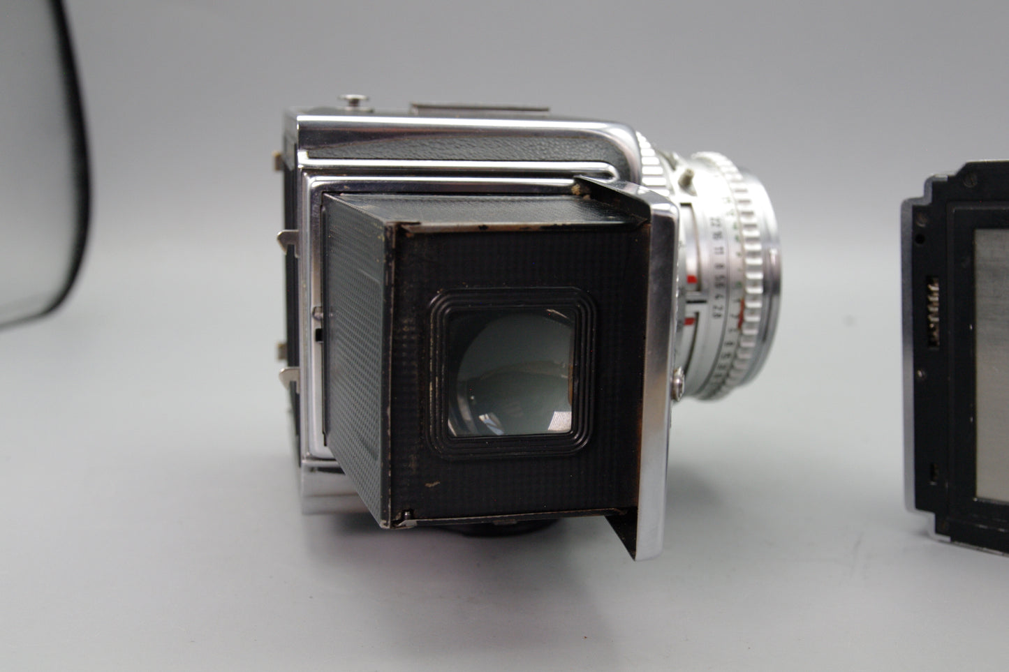 Hasselblad 500C Kit – Planar 80mm, WLF, A12 Back – Excellent – Just Serviced