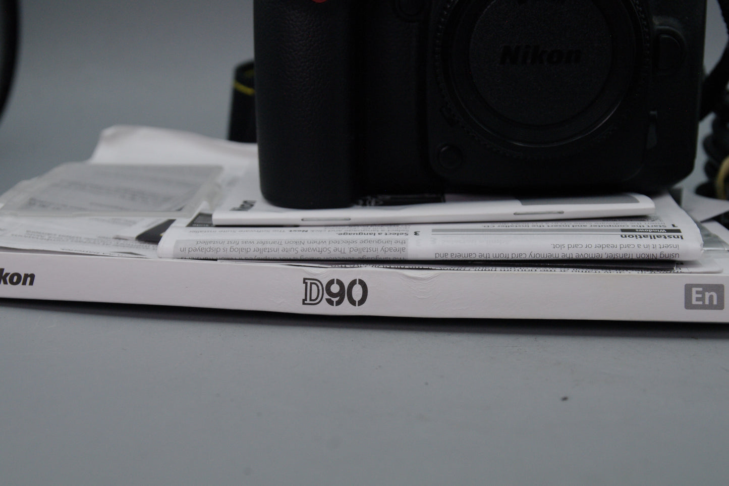 Nikon D90 12.3MP DSLR with 18‑70mm DX Lens and 12477 Shutter Count