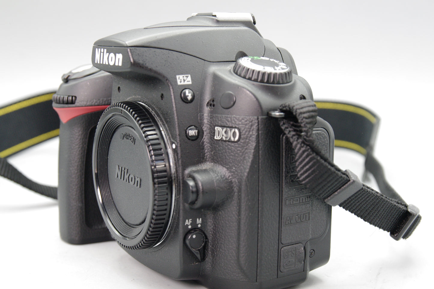 Nikon D90 12.3MP DSLR with 18‑70mm DX Lens and 12477 Shutter Count