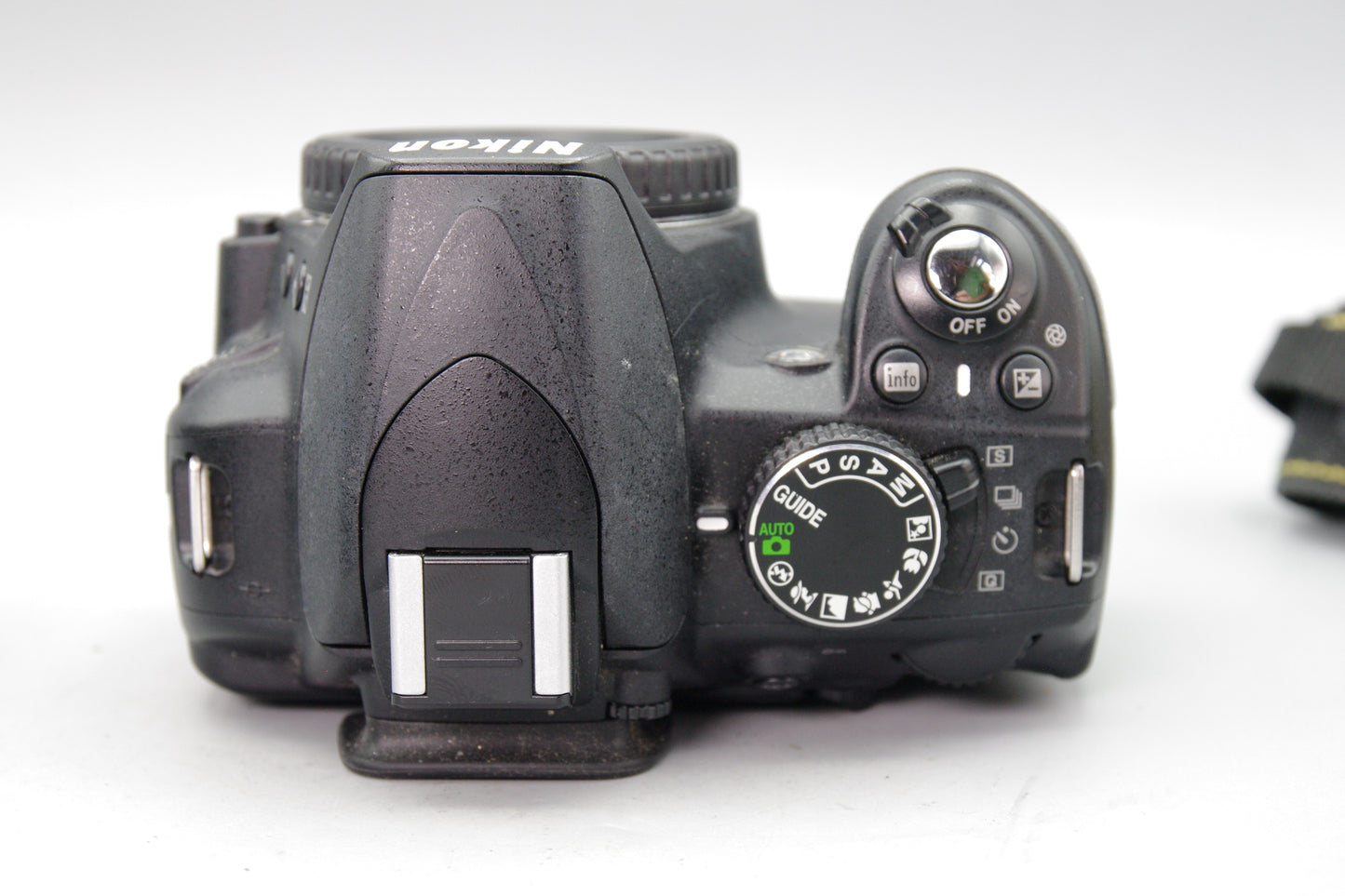 Nikon D3100 DSLR Camera – Near Mint – SC 1538 – With Charger & Battery – 14.2MP