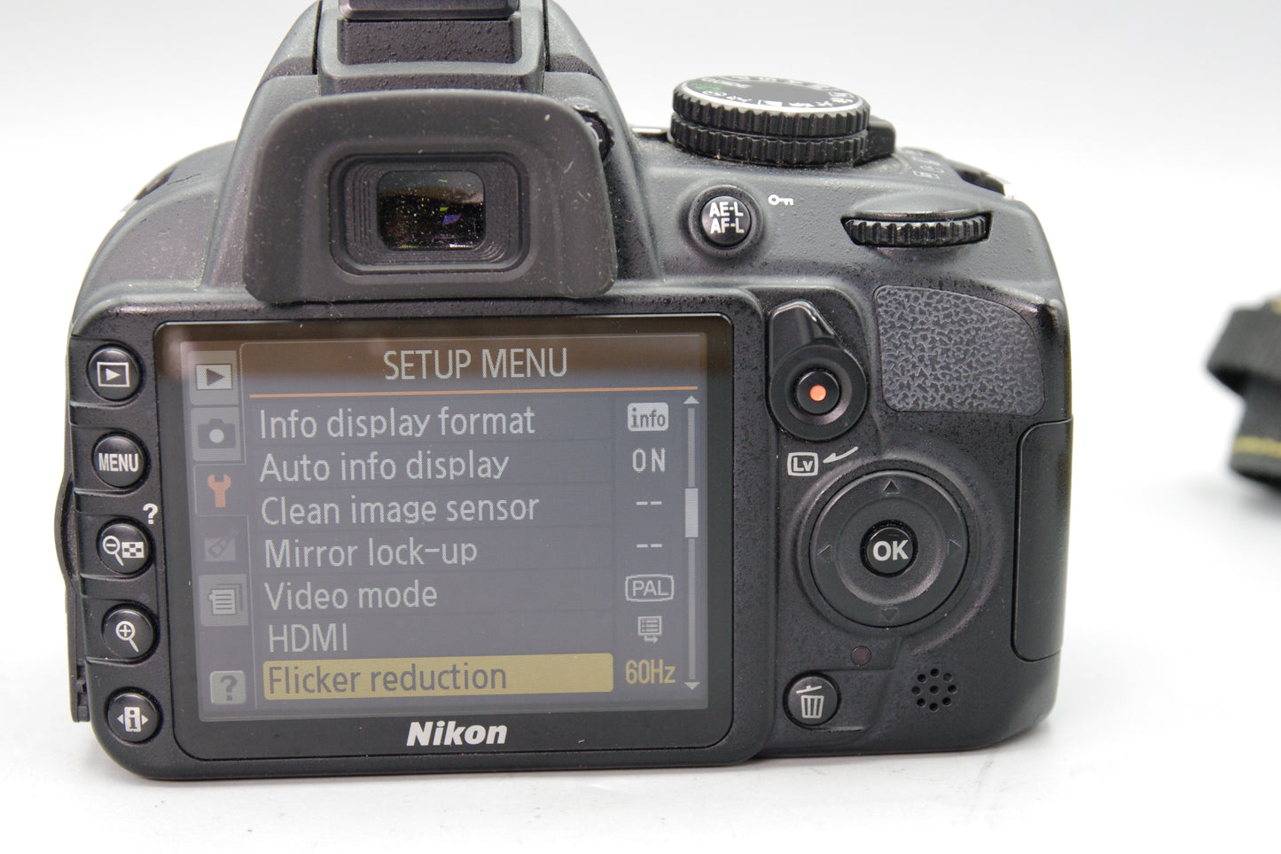 Nikon D3100 DSLR Camera – Near Mint – SC 1538 – With Charger & Battery – 14.2MP