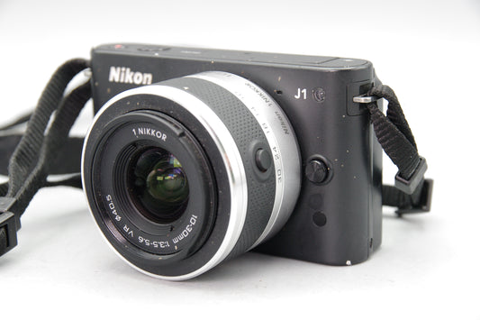Nikon 1 J1 Mirrorless Camera with 10-30mm Lens   - Black -  VGC