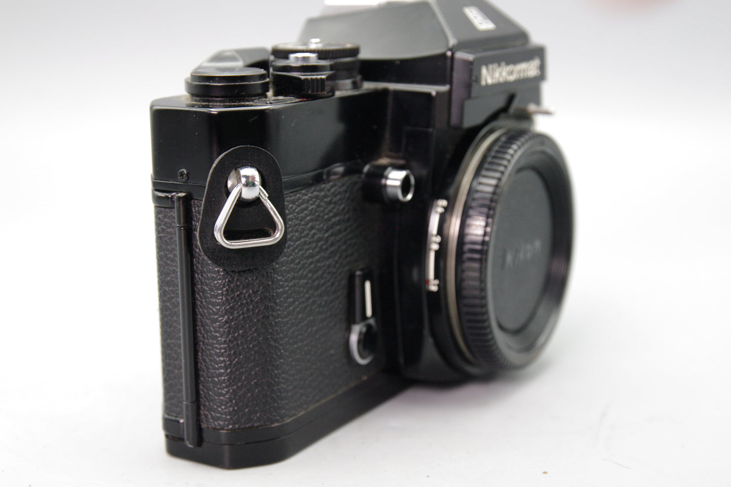 Nikon Nikkormat EL 35mm SLR Camera – Near Mint – Tested – Classic Nikon Body