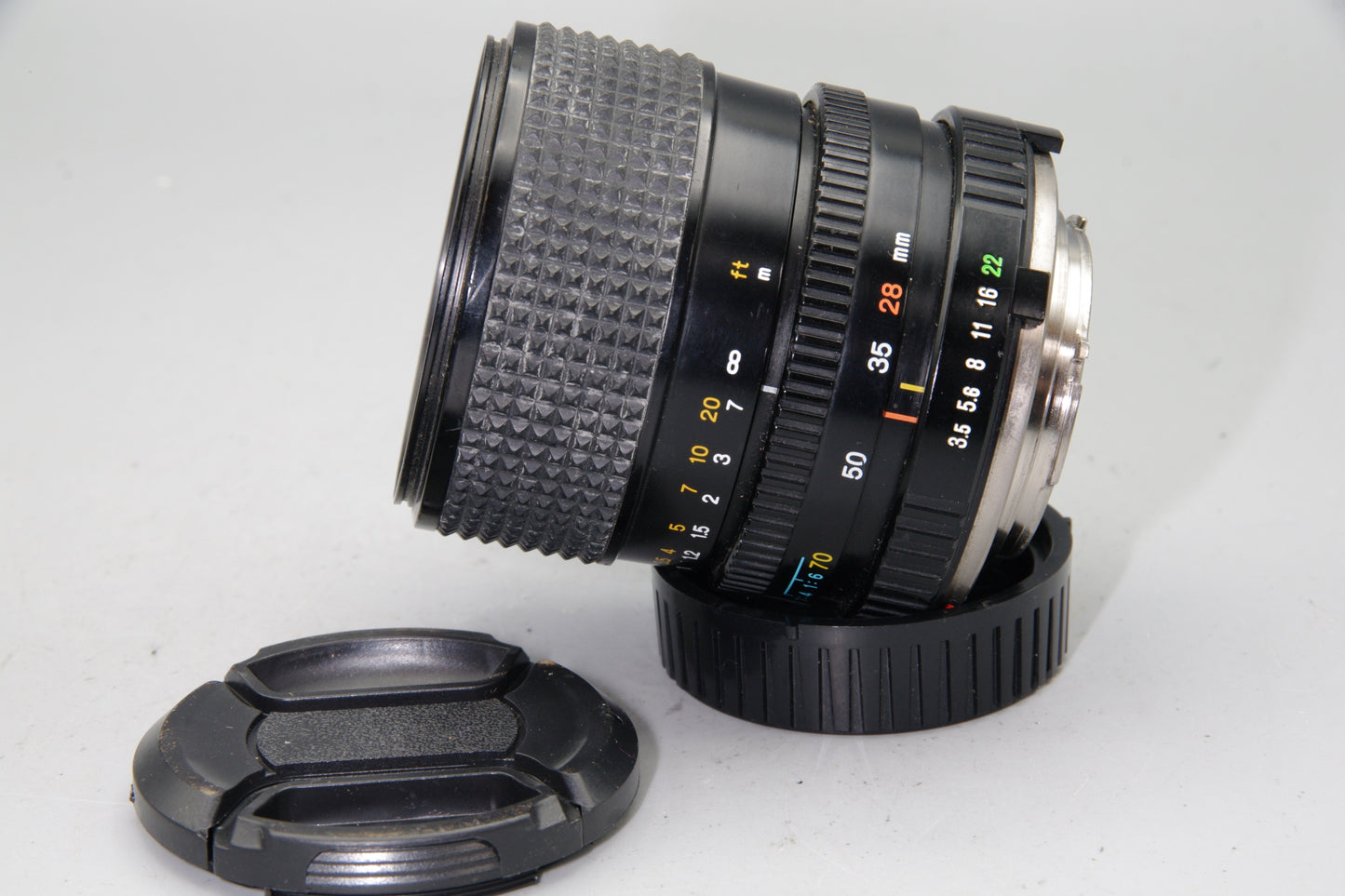 Minolta MD Zoom 28-70mm F/3.5-4.8 - MD Mount