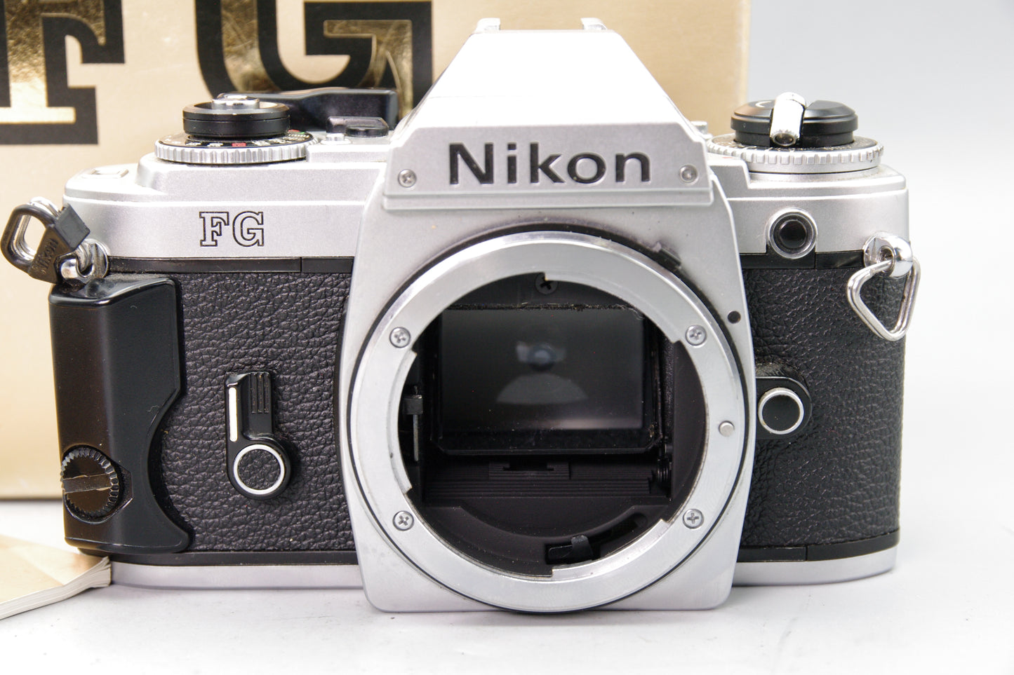 Nikon FG 35mm SLR Camera – Boxed – Near Mint – Tested – Classic Nikon Body