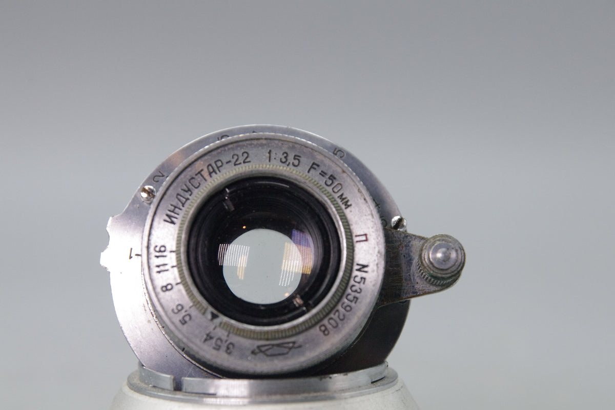 KMZ Industar‑22 50mm f/3.5 Collapsible Lens – Minor Rear Surface Marks – VGC