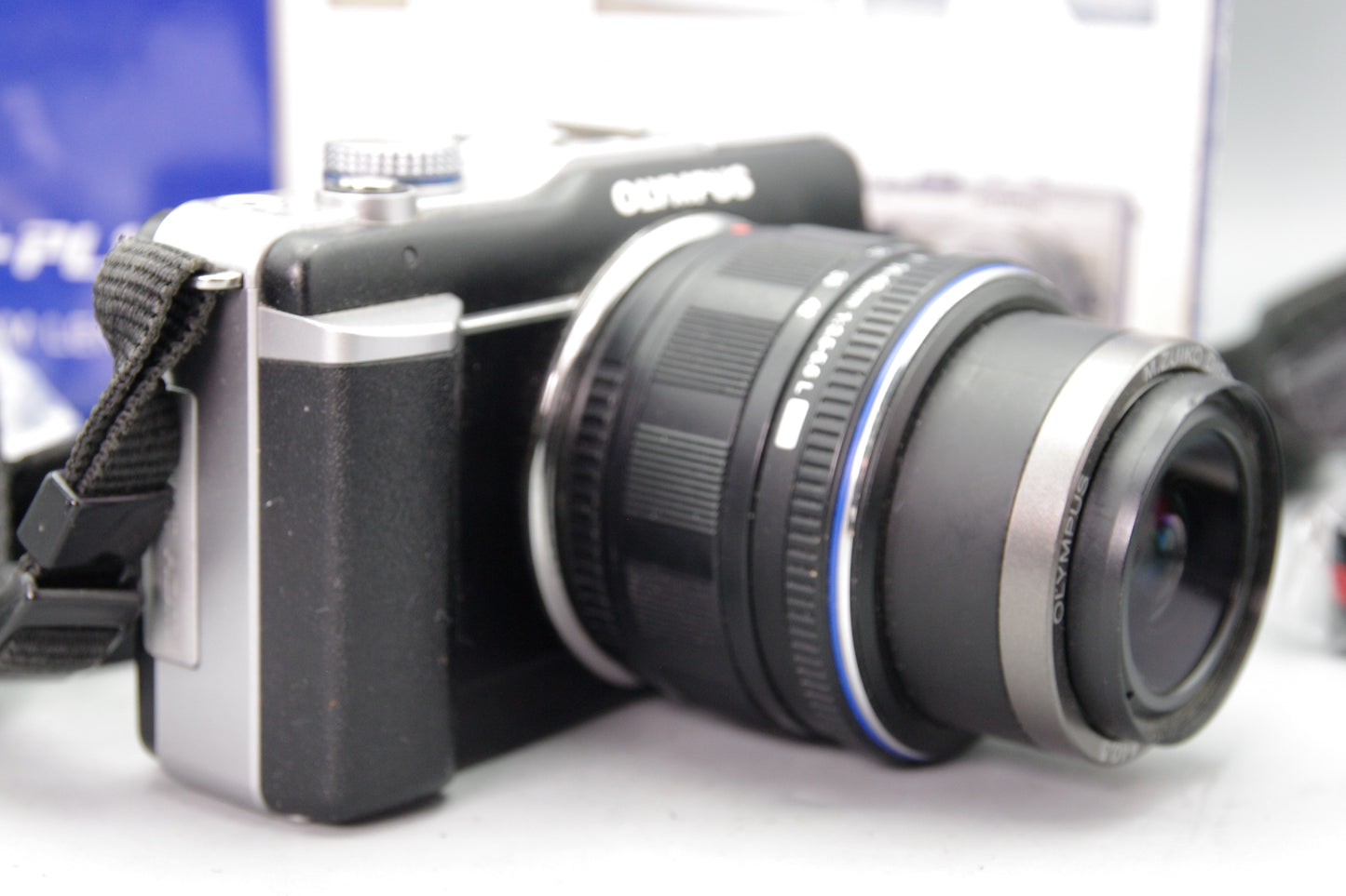 Olympus PEN E‑PL1 12.3MP Boxed + 14–42mm Lens – VGC – SC 15223