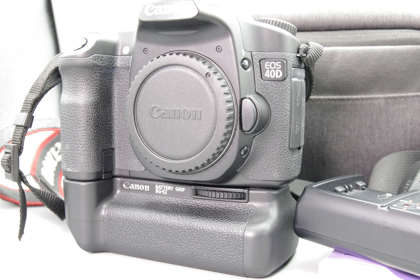 Canon EOS 40D Body + BG‑E2 Grip – Excellent – With Battery, Charger, Case, Instructions