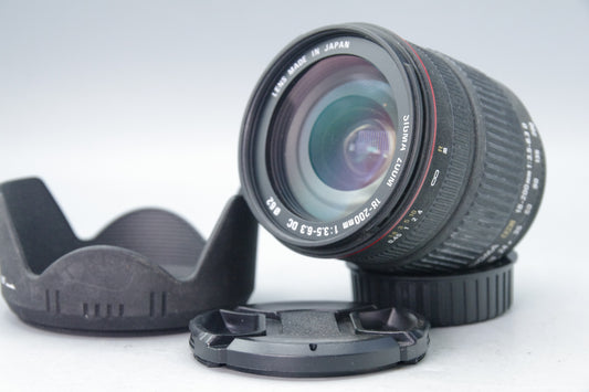 Sigma AF 18–200mm f/3.5–6.3 DC Zoom – Nikon F Mount – Excellent – Caps & Hood