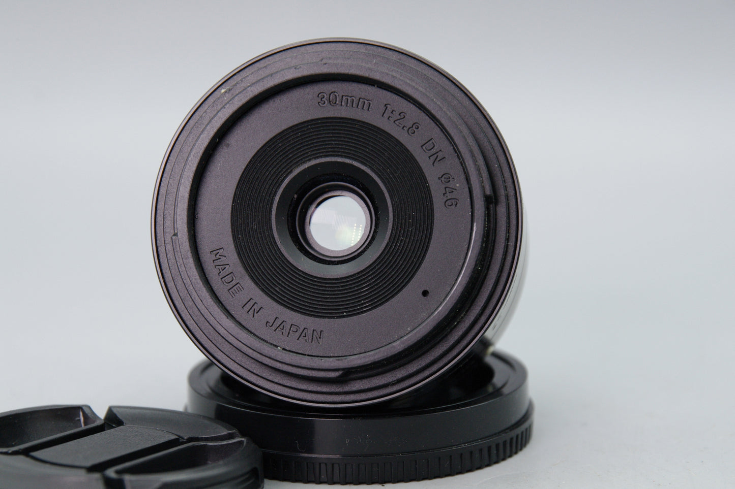 Sigma 30mm f/2.8 DN Lens – Sony E‑Mount – Excellent – Compact Prime – Tested