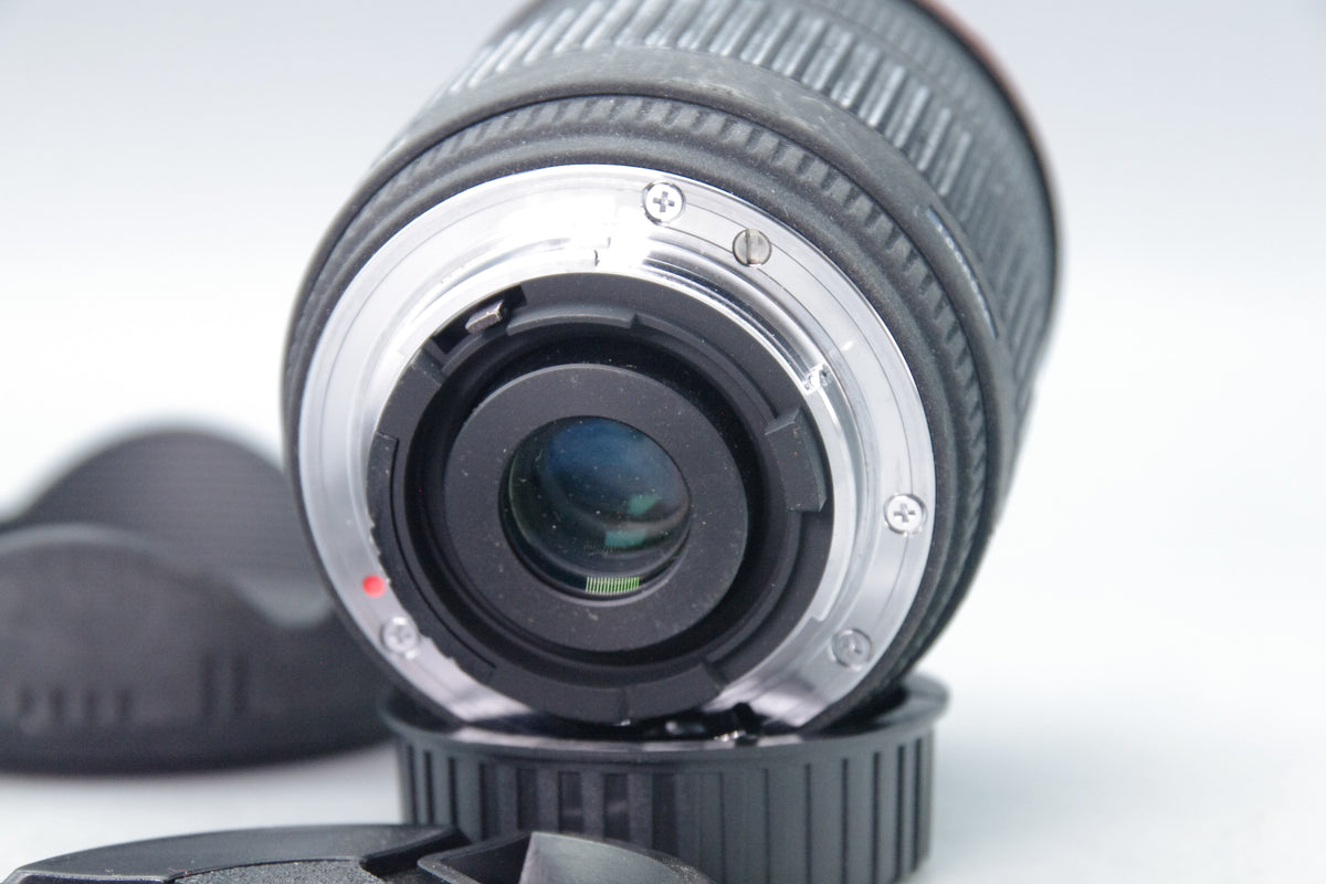 Sigma AF 18–200mm f/3.5–6.3 DC Zoom – Nikon F Mount – Excellent – Caps & Hood