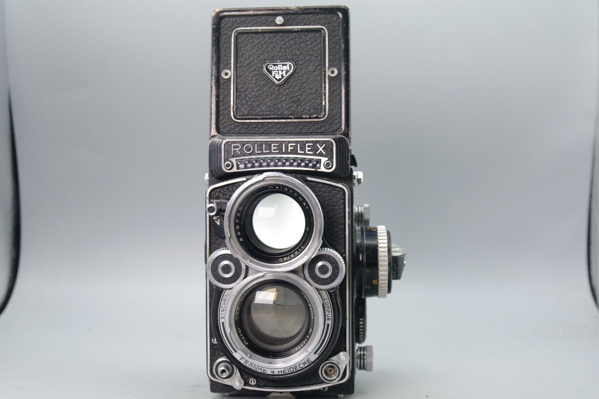 Rolleiflex 2.8F Model 2 TLR – Planar 80mm f/2.8 – 1965/66 – Very Good Condition