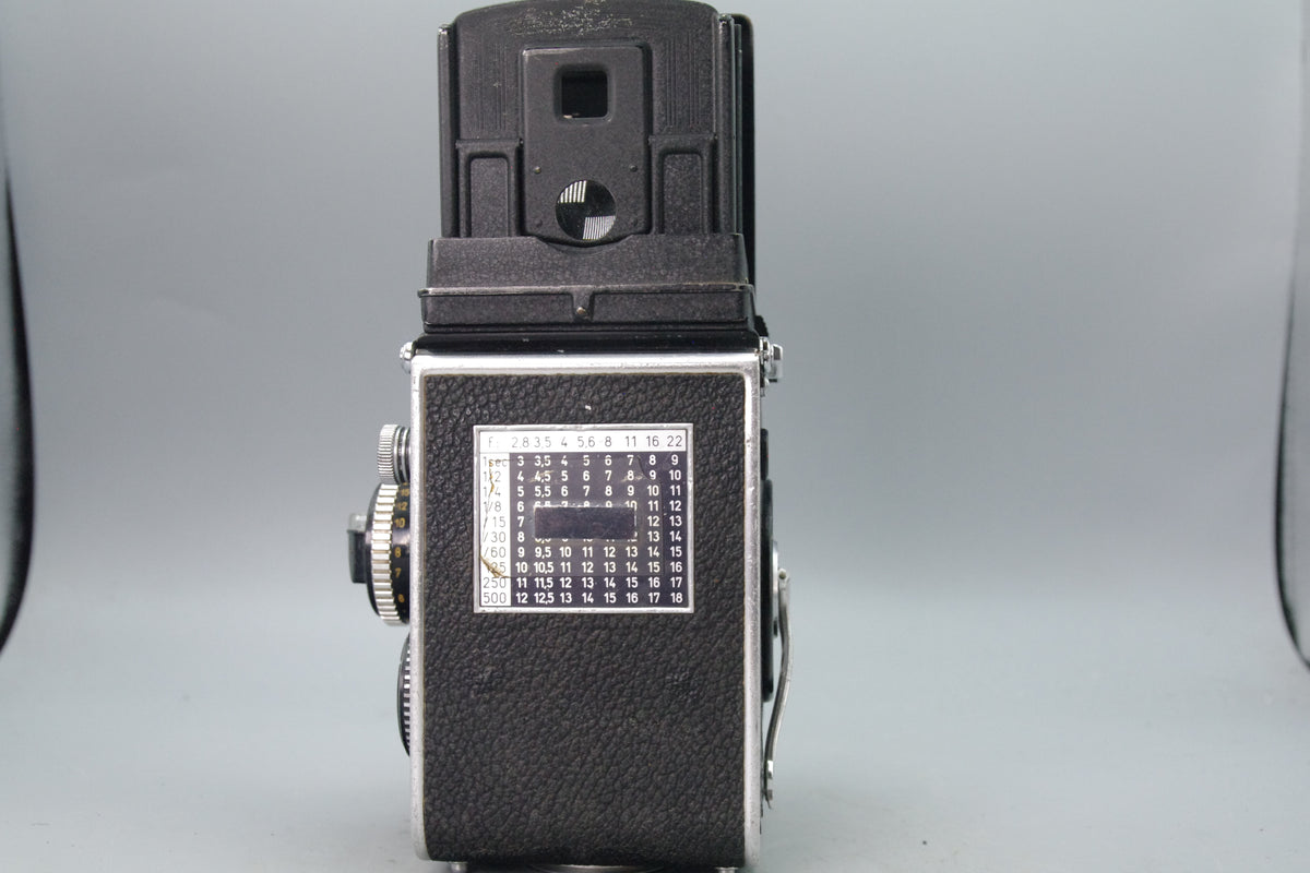 Rolleiflex 2.8F Model 2 TLR – Planar 80mm f/2.8 – 1965/66 – Very Good Condition