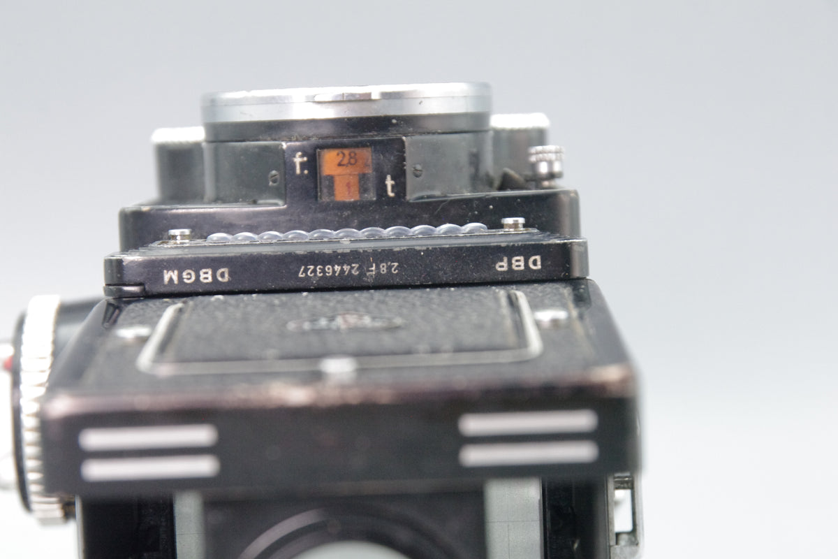 Rolleiflex 2.8F Model 2 TLR – Planar 80mm f/2.8 – 1965/66 – Very Good Condition