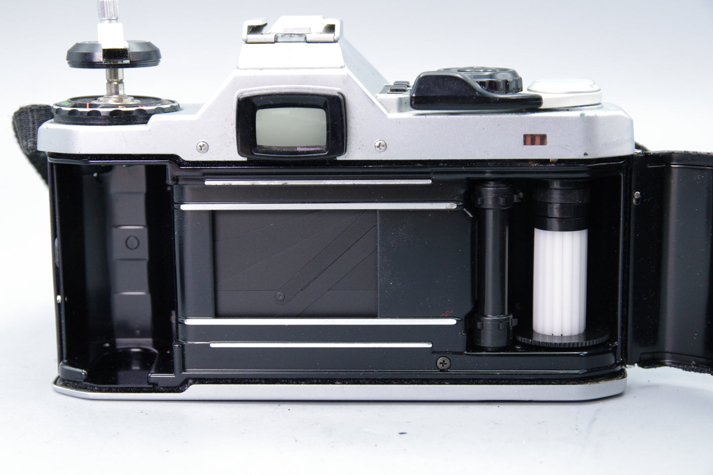Pentax ME Super 35mm SLR + Pentax‑M 50mm f/2 Lens – Tested – Batteries – VGC