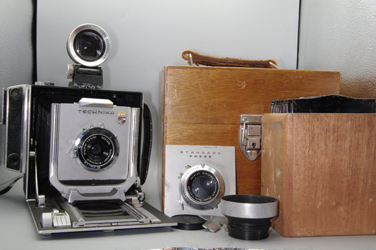 Linhof Technika III with 90mm and 127mm lenses in case