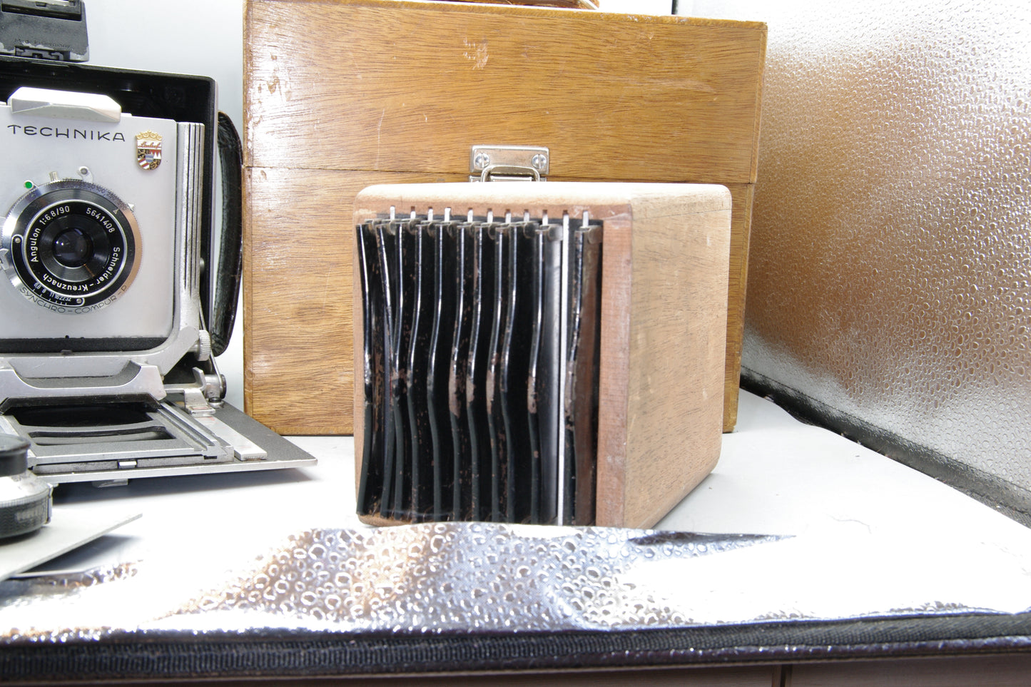 Linhof Technika III with 90mm and 127mm lenses in case