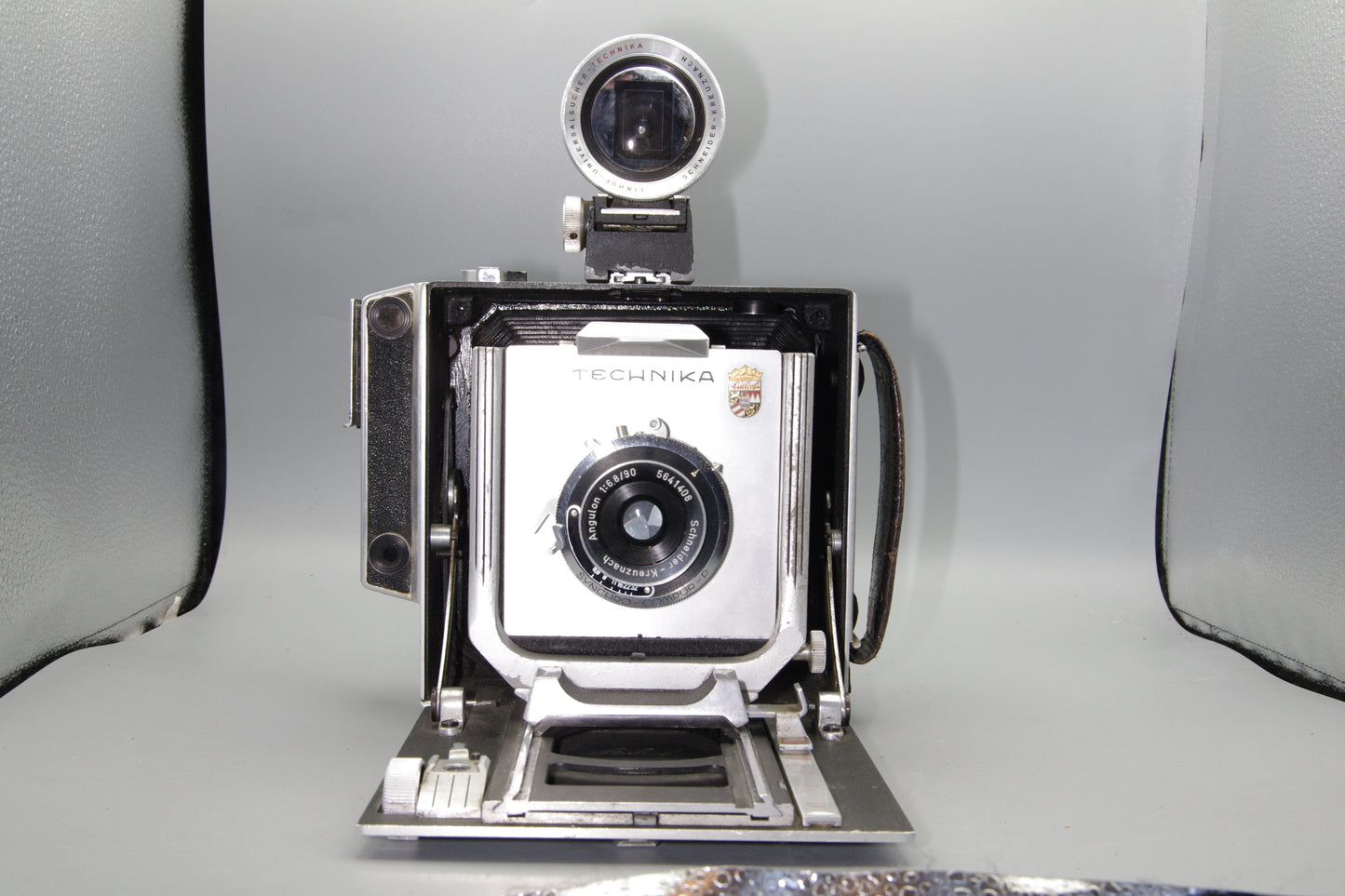 Linhof Technika III with 90mm and 127mm lenses in case